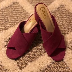 Circus by Sam Edelman block heel fuscia slides